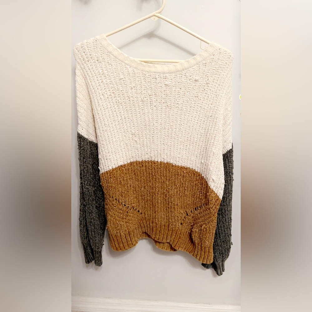 TRUE CRAFT MULTICOLOR KNIT SWEATER
